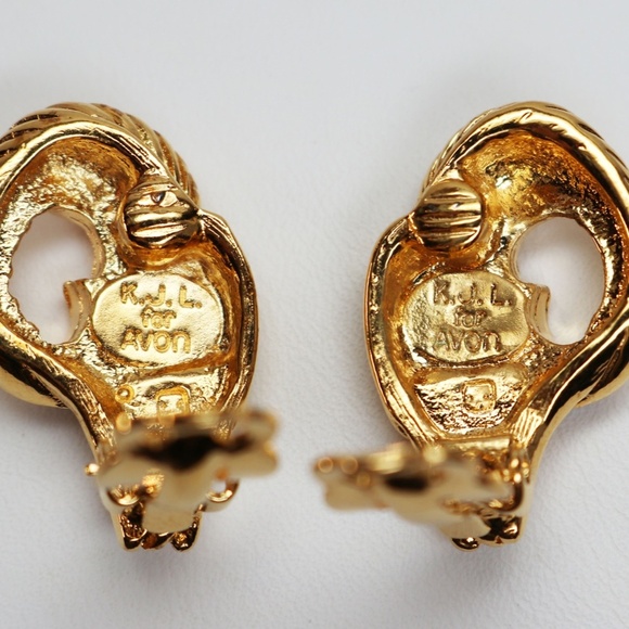 Vintage BOOKPIECE Kenneth Lane Ram's Head Earrings - Picture 3 of 10